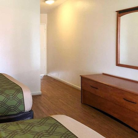 Garden Inn & Suites Oakland Airport מראה חיצוני תמונה