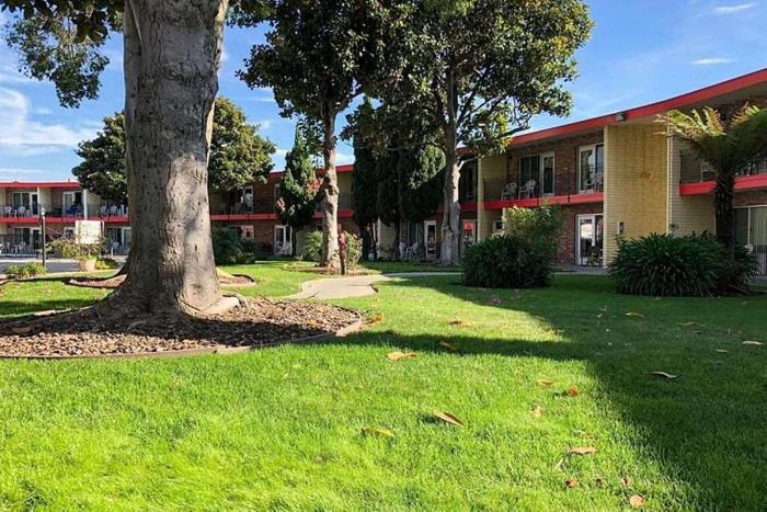 Garden Inn & Suites Oakland Airport מראה חיצוני תמונה